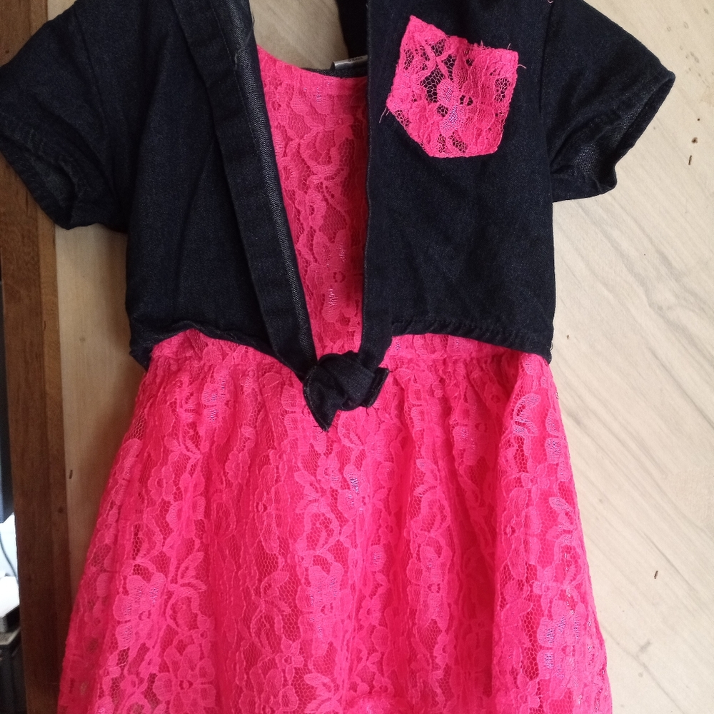 Girls dress